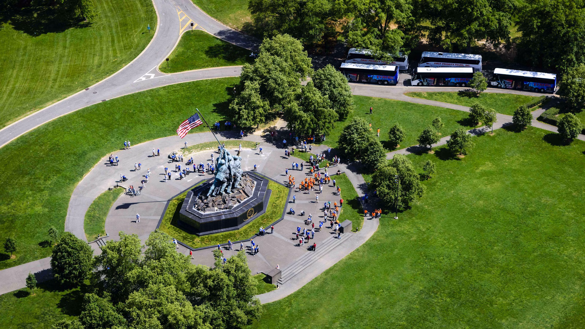 U.S. Marine Corps War Memorial (Iwo Jima Memorial)